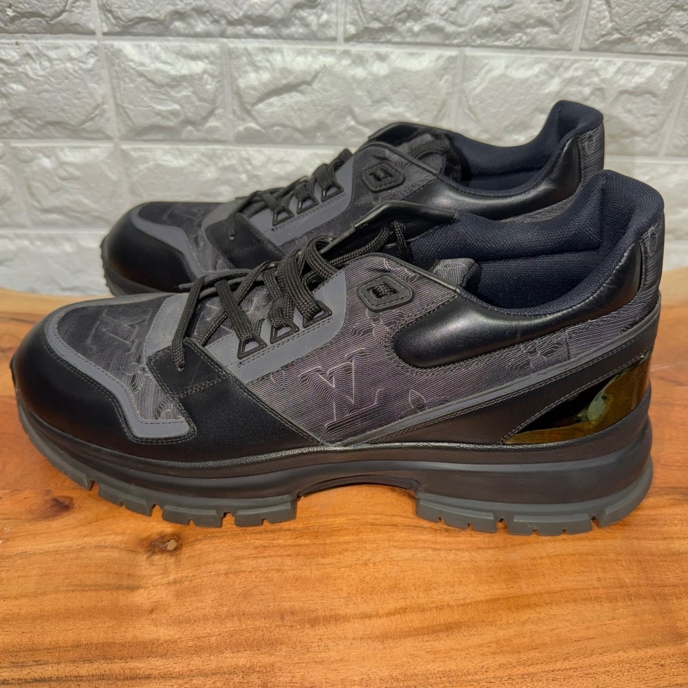 Louis Vuitton Run Away Pulse Black Grey Monogram Sneaker VL1119 Mens 11 LV 12 US - Picture 2 of 9
